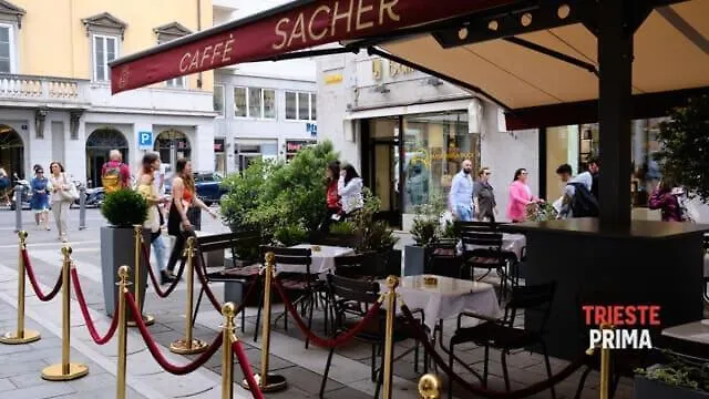 In The Center Of Апартаменты Триест